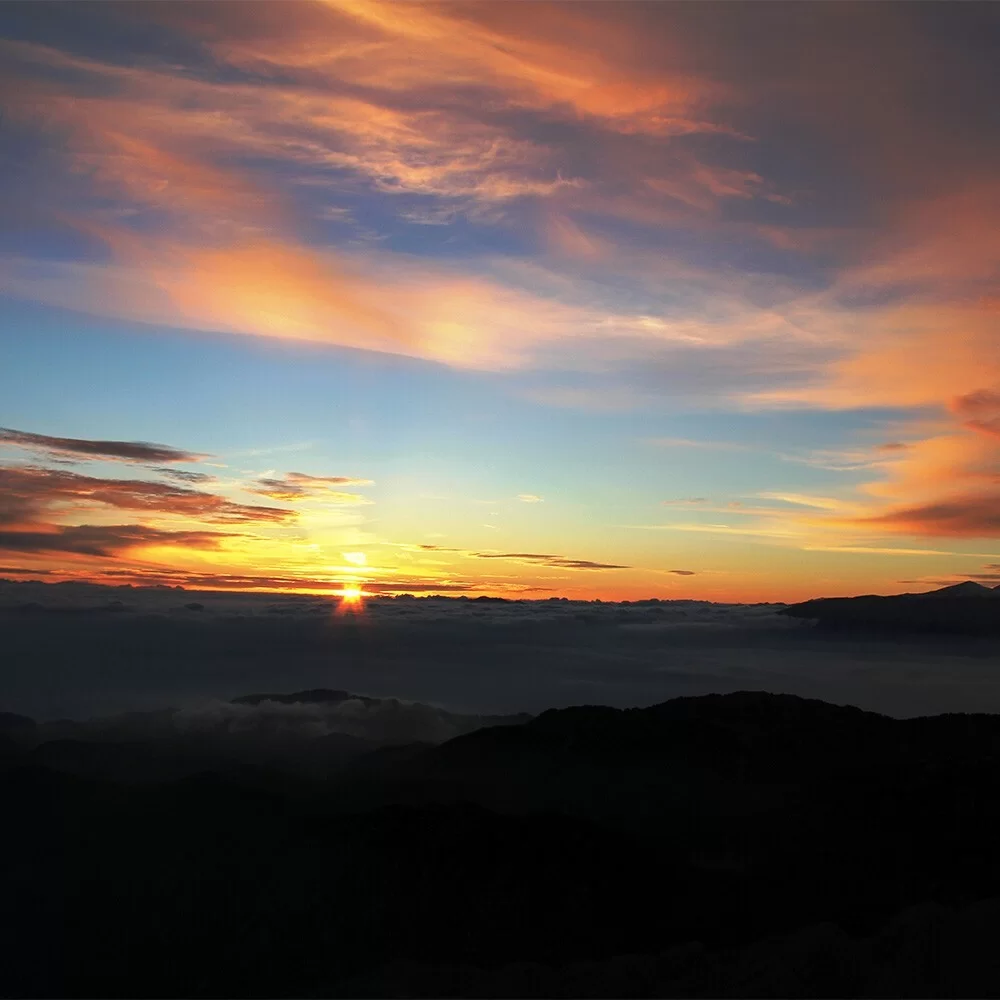 Закат на вершине горы Тахталы - Олимпос